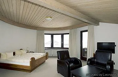 Otel Garni Roemerhof 3*